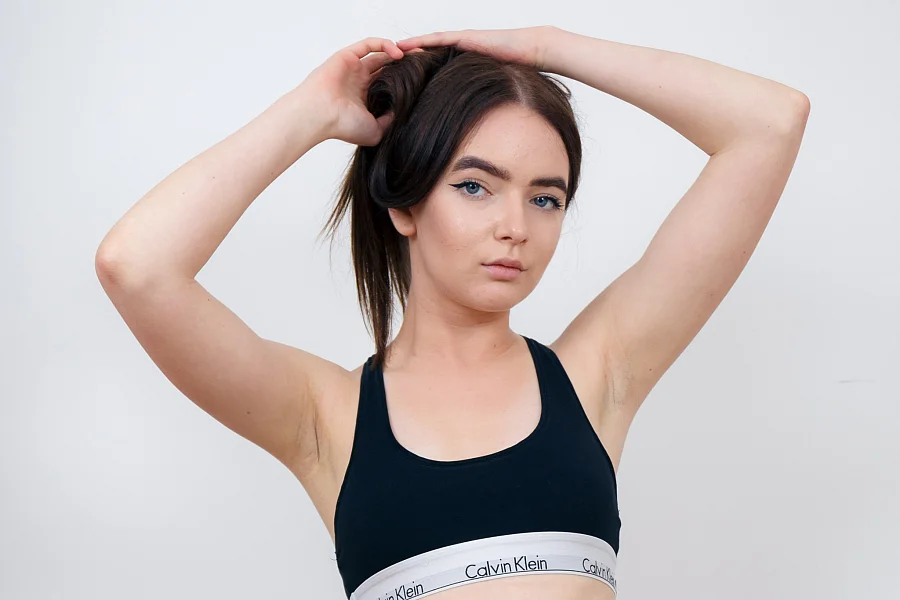 Phoneixa Posing Nude In Her First Casting Backstage Video