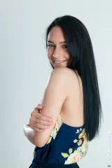 Blera busty elegant gold digger nude casting Preview picture 1