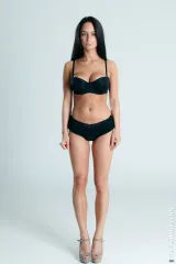 Blera busty elegant gold digger nude casting Preview picture 2