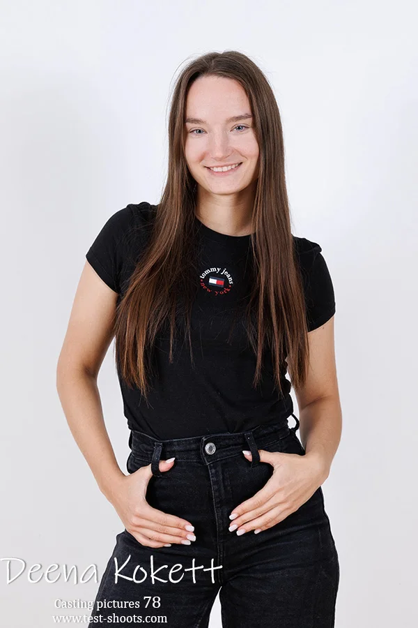 Czech Amateur Deena Kokett In Her First Nude Casting